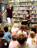 2009_0508 Storytelling Festival Nannette & Wendy at Springdale Elementary