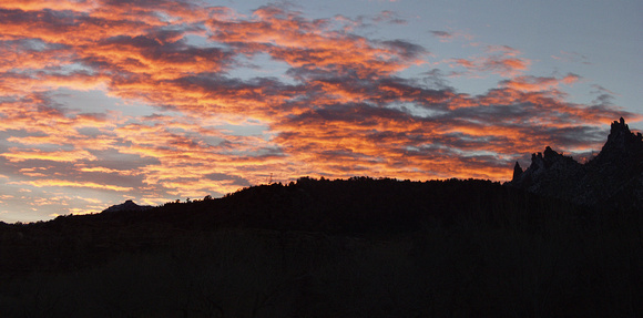 2002_0051 Eagle Crags Sunrise.jpg