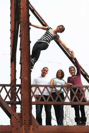 Susan and Family at th Rockville Bridge 01170